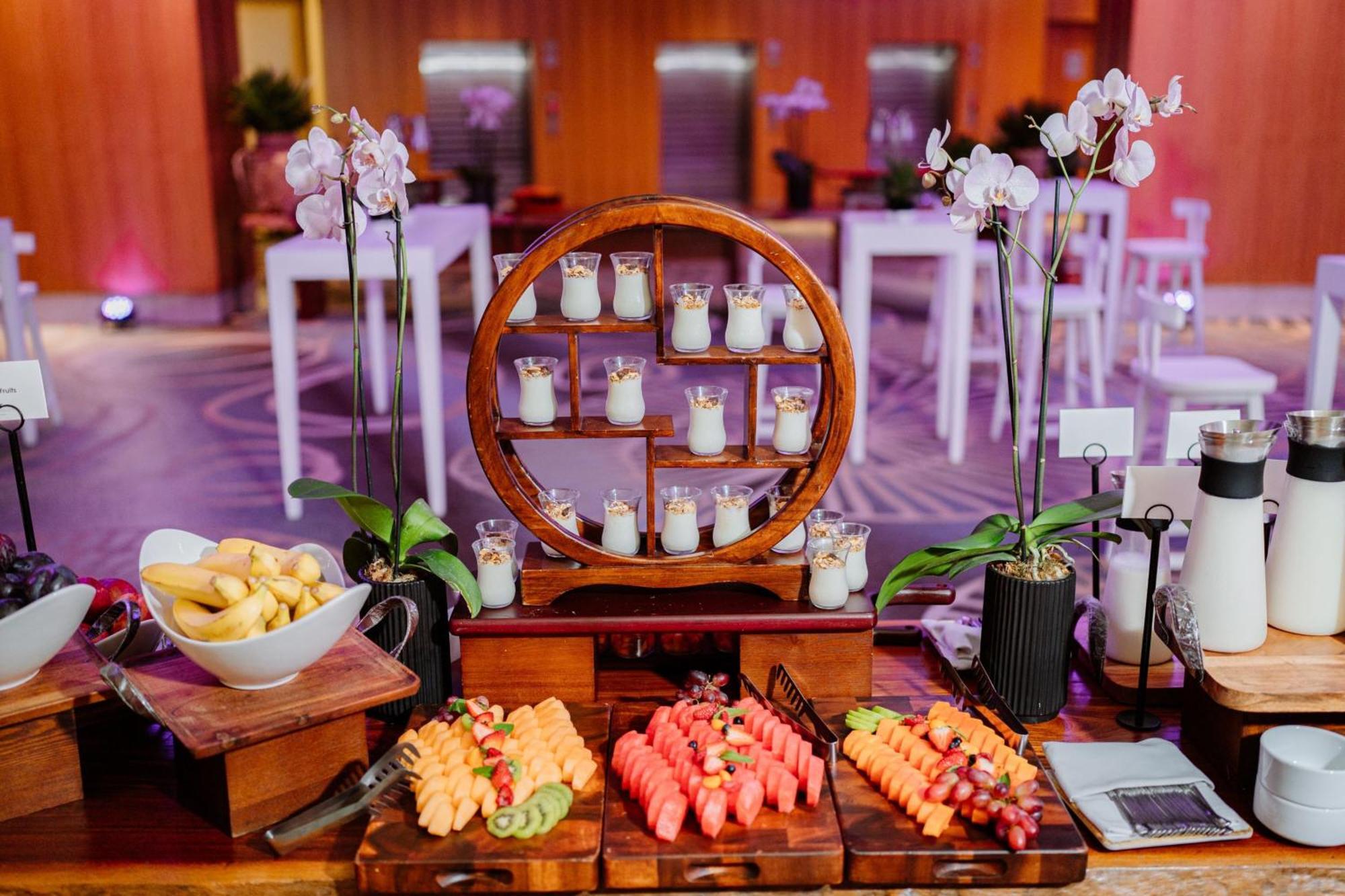 Jw 메리어트 파나마 호텔 파나마시티 외부 사진 A dessert buffet