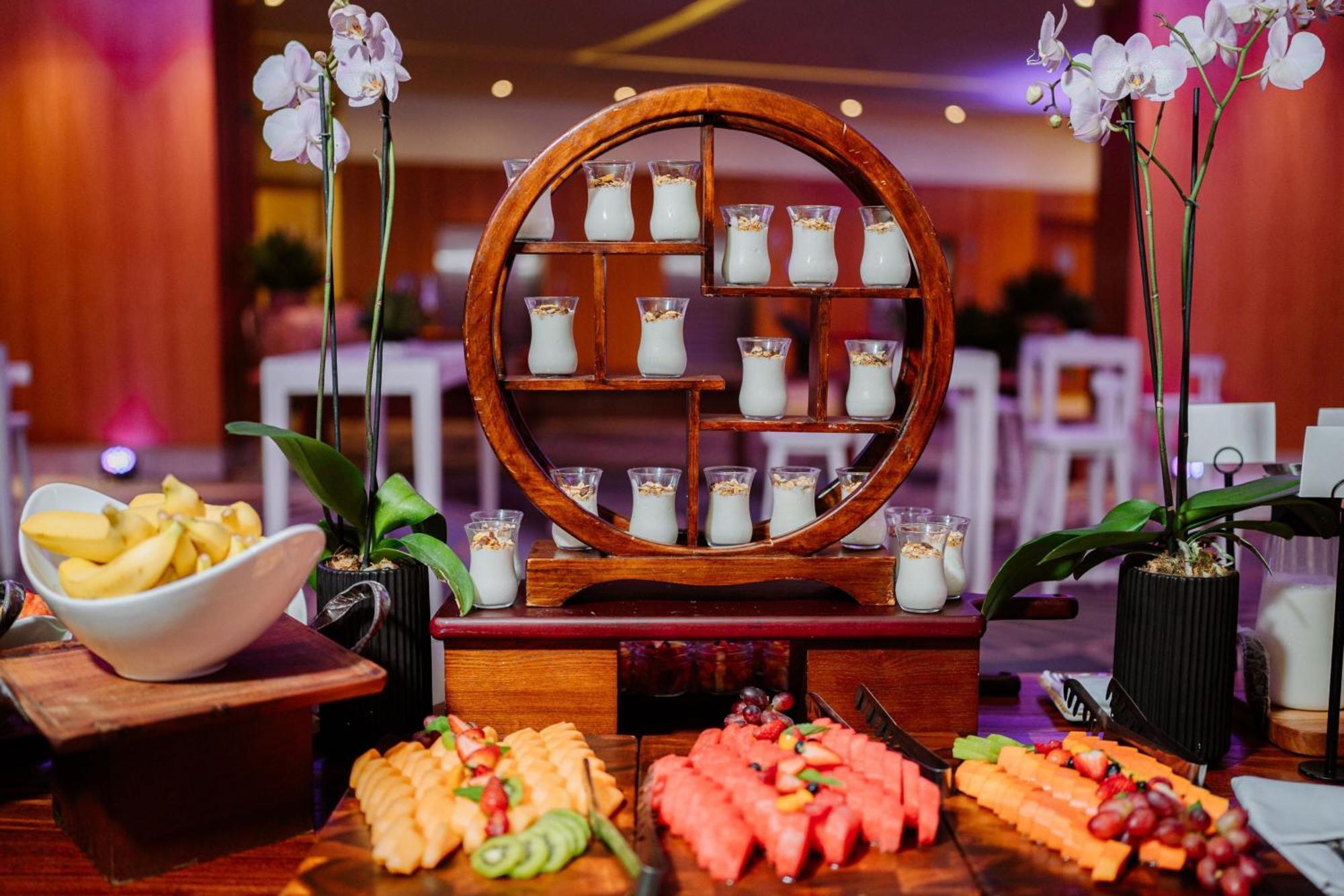 Jw 메리어트 파나마 호텔 파나마시티 외부 사진 A dessert buffet